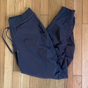 Athleta relaxed ruched joggers